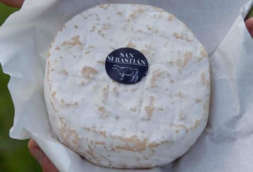 San Sebastián, quesos, Antioquia, La Ceja, emprendimiento, pequeños ganaderos, responsabilidad social, mujeres rurales, precio, leche, maestras queseras, empoderamiento, relevo generacional, incentivo económico, grasa, sólidos, proteínas, proveedor, calidad, asistencia técnica, Camembert, parmesano, costos, insumos, San Andrés, Bogotá, Costa Atlántica, ganadería, ganadería Colombia, noticias ganaderas Colombia, contexto ganadero