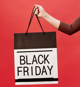 grafika z napisem Black Friday