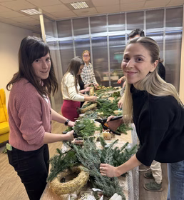 Vití adventních věnců v Ecomailu