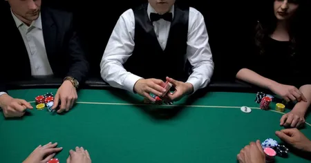 Guide to Stealing Blinds in Poker