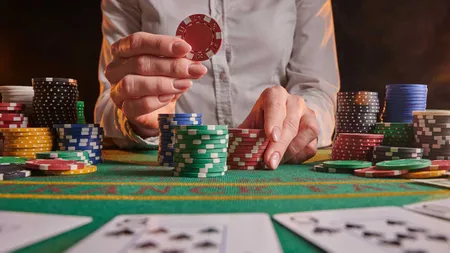 How to Play An Open-Ended Straight Draw