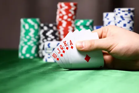 Một bàn tay Royal Flush