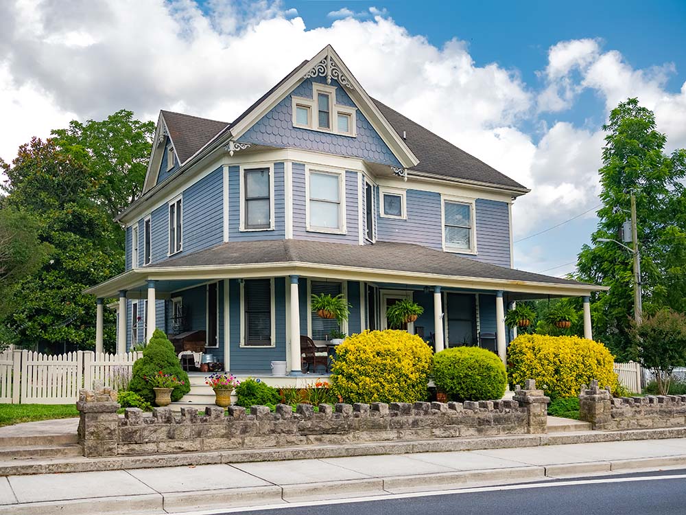 How Much Is Homeowners Insurance on a $400,000 House? (2025