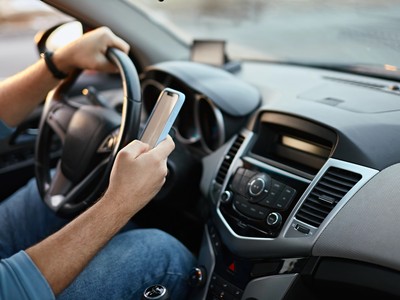 Texting and Driving Statistics: Key Trends and Insights in 2025