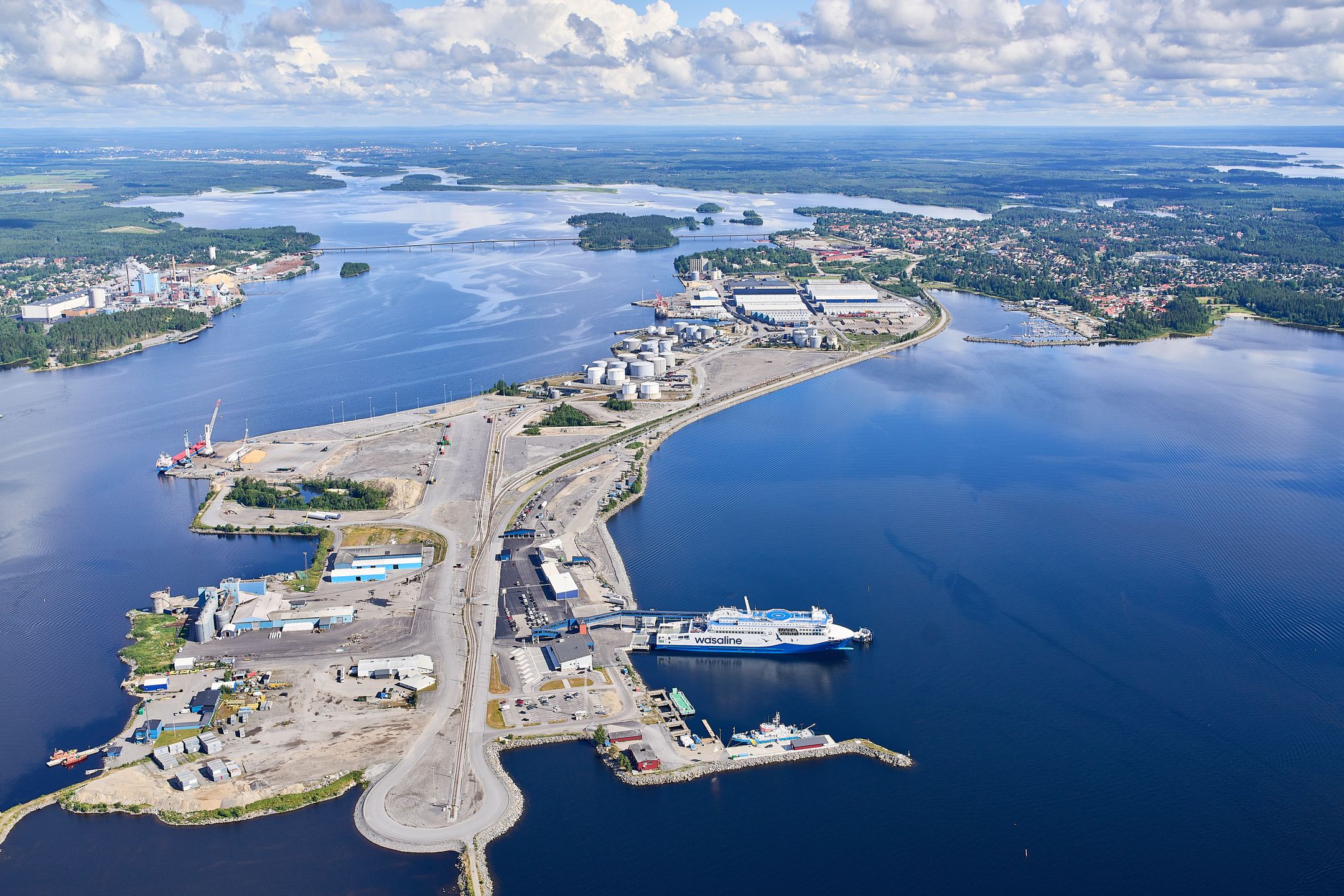 Flygfoto över Umeå hamn