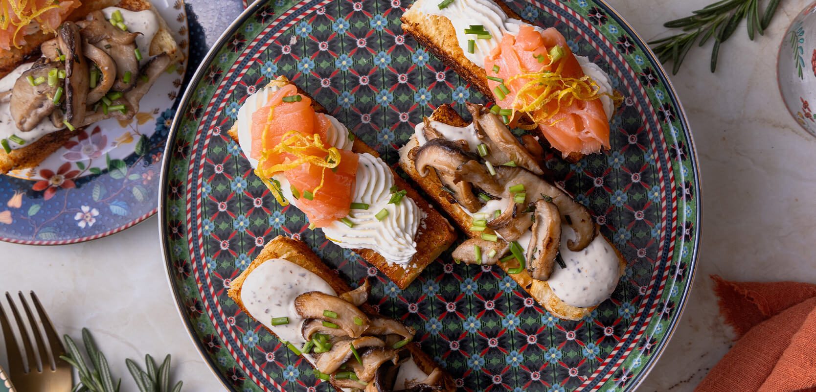 brioche broodje met feestelijke topping