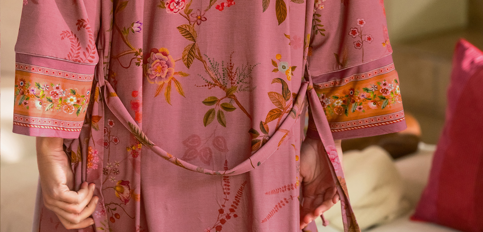 kimono styling tips wear outfit mix and match combining ideas