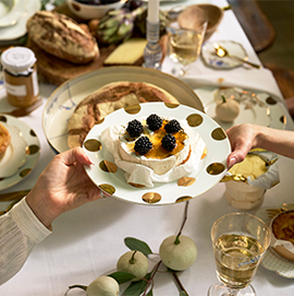 christmas dinner inspiration setting the table how to tips