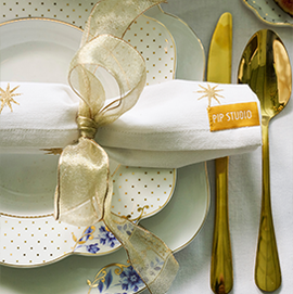 Christmas dinner table setting inspiration textiles