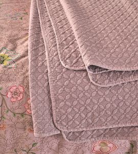 care guide tips how to keep bed linens