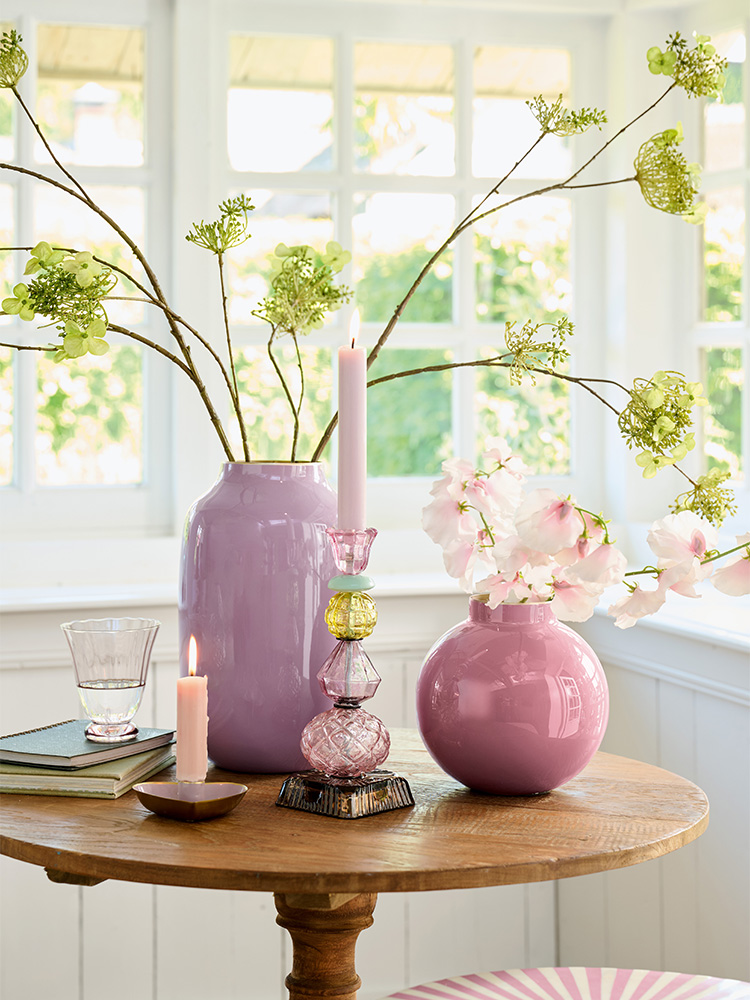 Lila trendkleur in je huis paars colour of now trendy lilac
