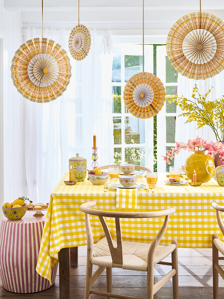 top 10 gifts for her inspiration on what to give presents