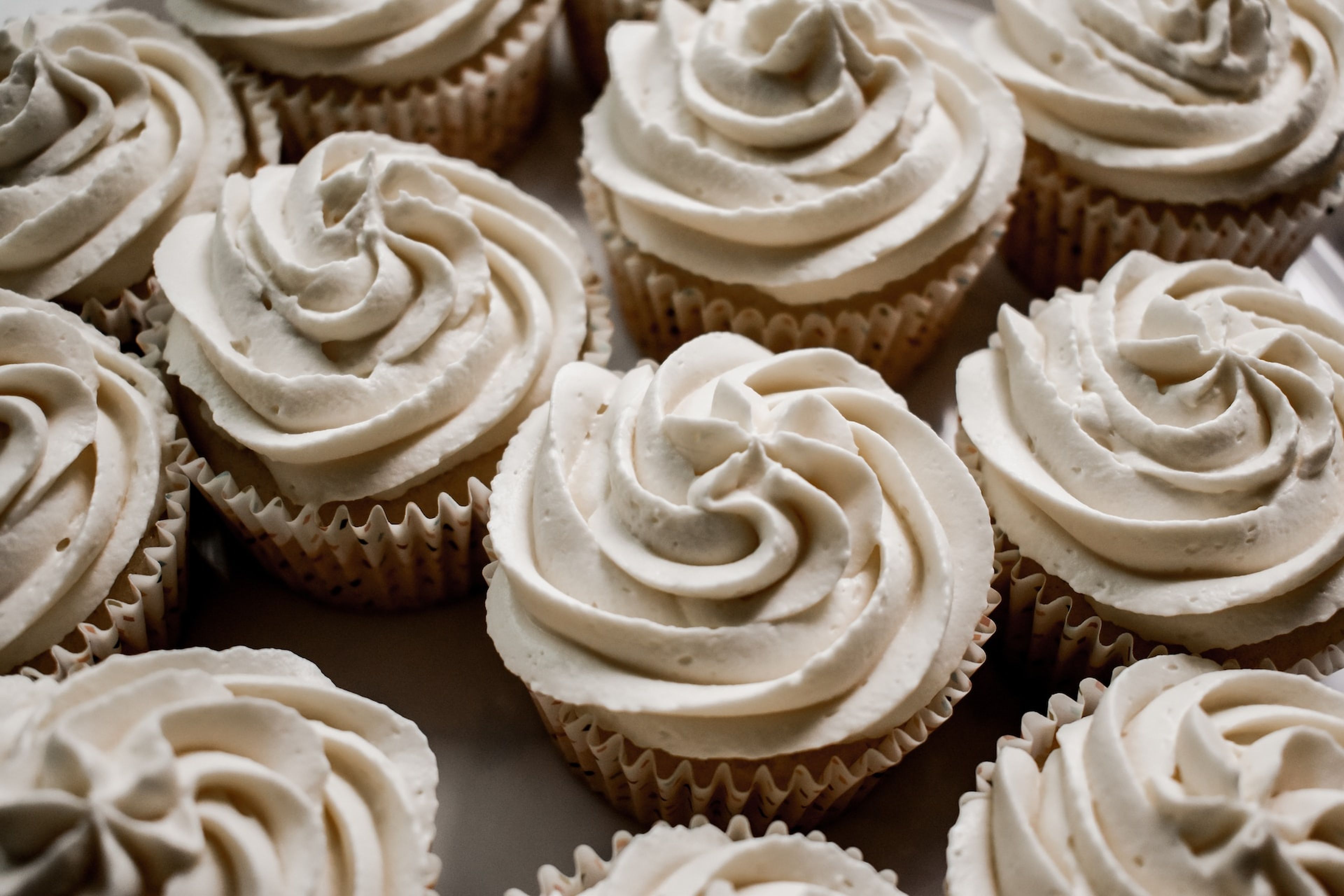 Cupcakes mit Vanille-Frosting Closeup