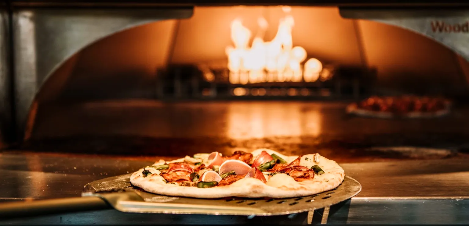 WOODSTONE Pizza and Wine Almere