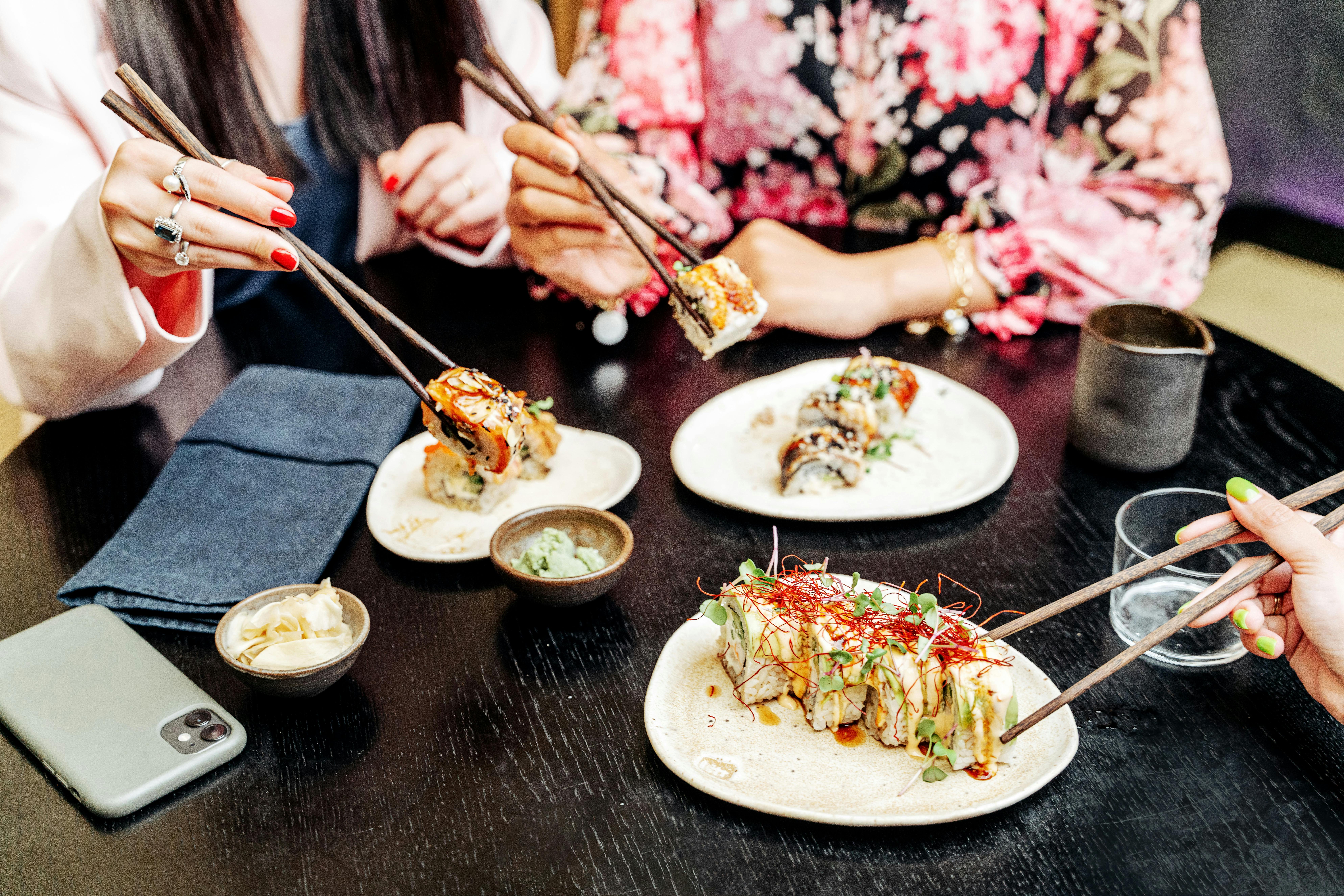 12 sushi restaurants