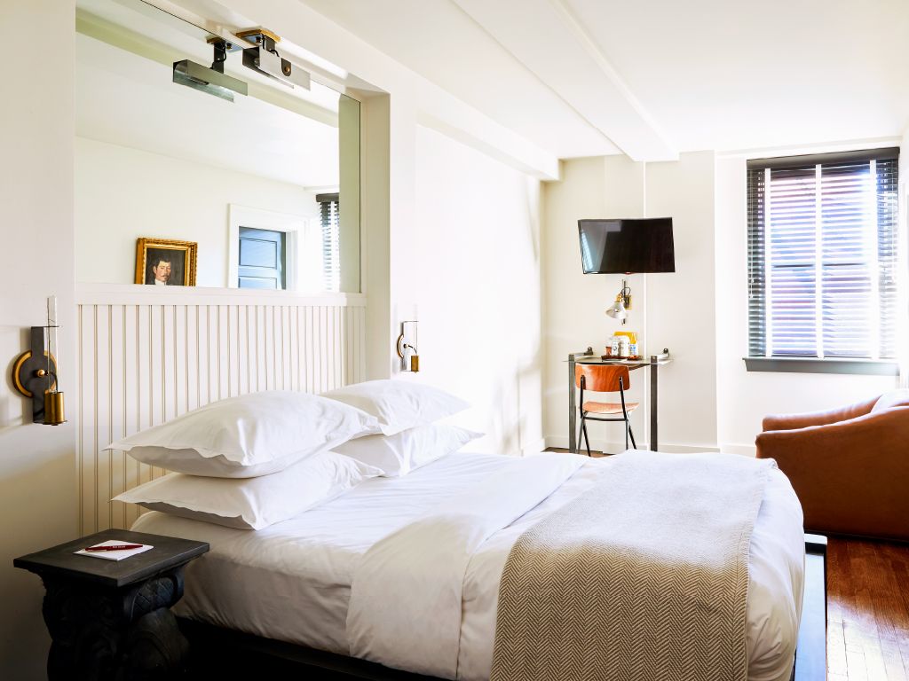 The Dean Hotel Providence Guest Room