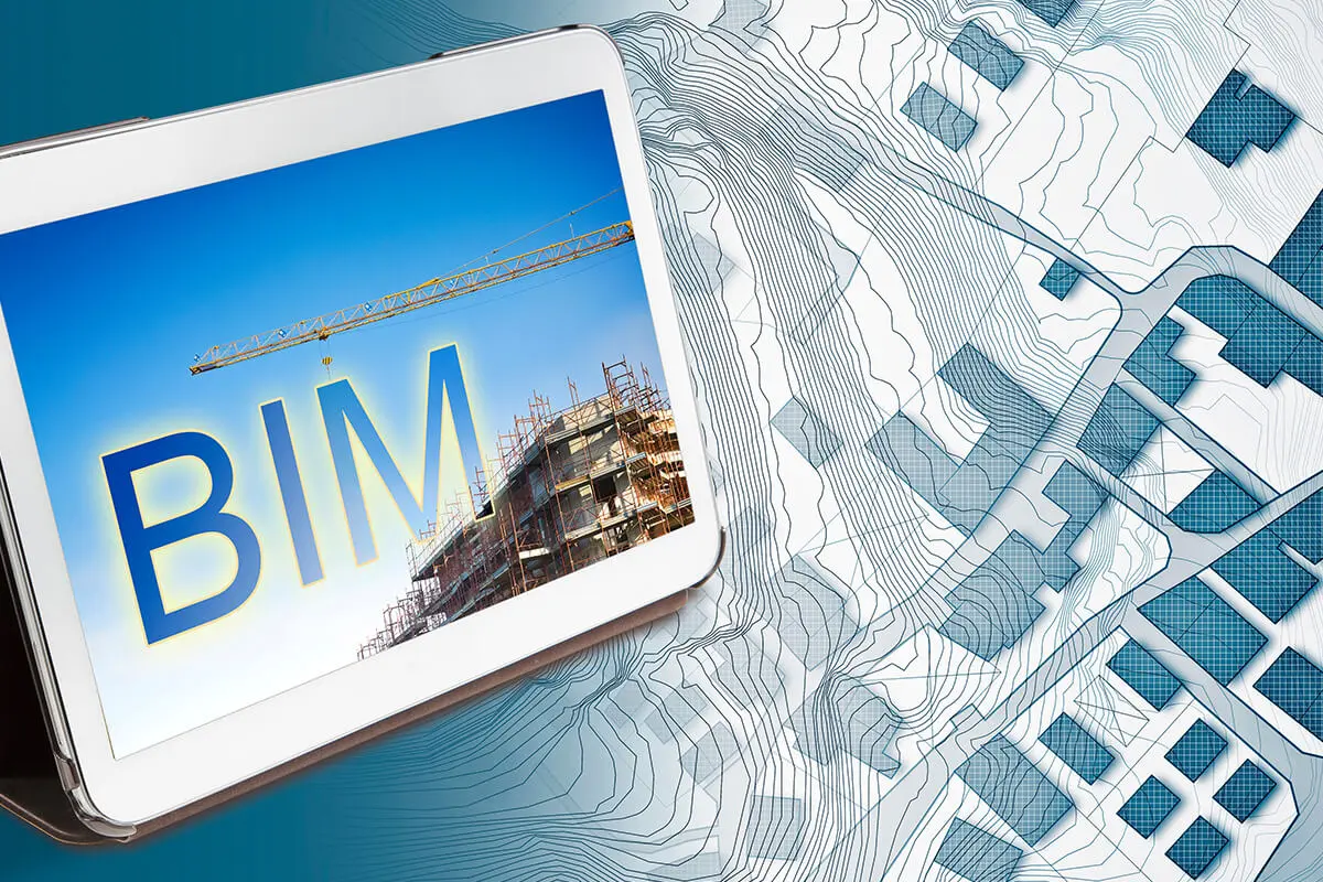 Visualisierung von BIM (Building Information Modeling) mit einem Tablet, daneben ein topografischer Plan mit Gebäudestrukturen