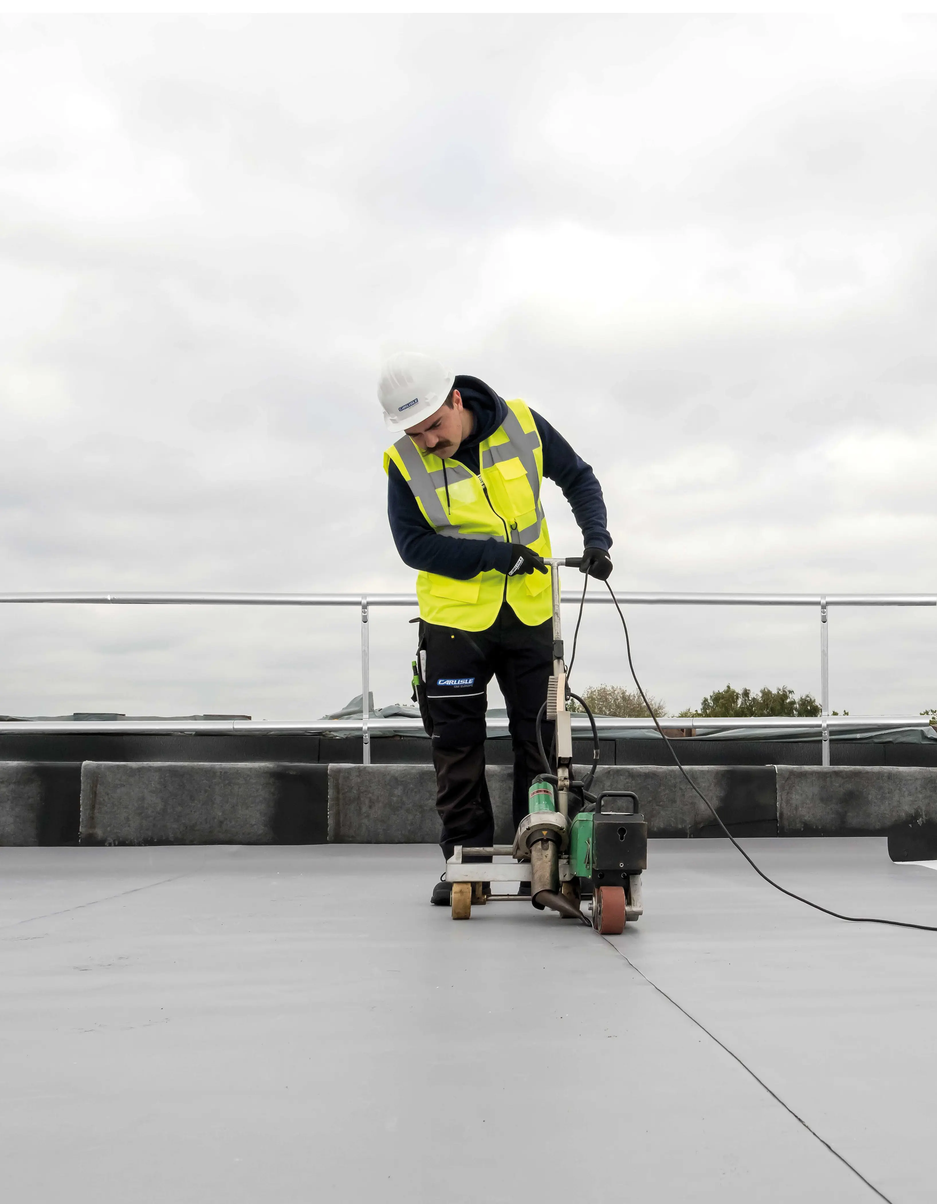 Balkonabdichtung mit HERTALAN EPDM Planen