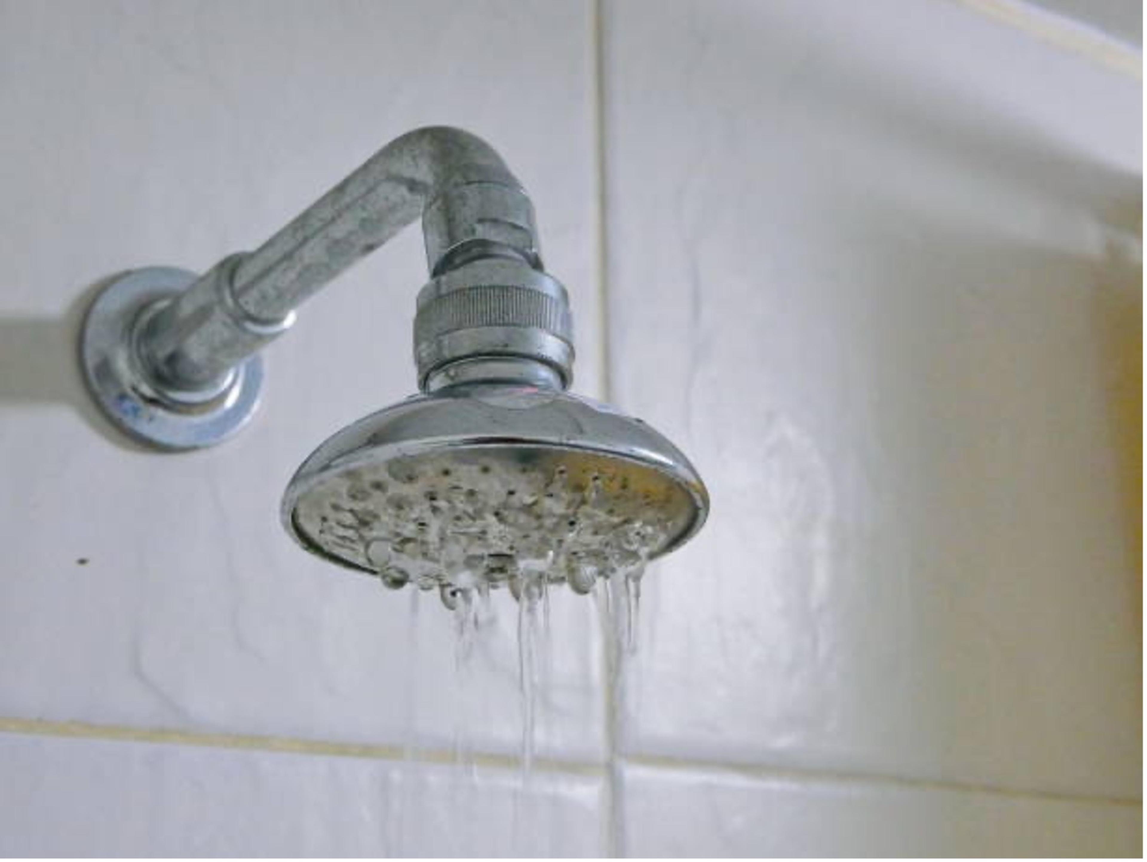Breckie Hill'S Leaky Shower: A Hilarious Disaster! - 2b81i98