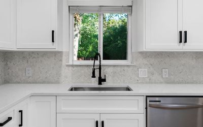https://a.storyblok.com/f/166093/2048x1365/d1510b2903/emerald_forest_11-web-or-mls-dsc07175.jpg