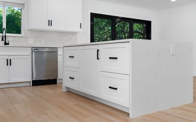https://a.storyblok.com/f/166093/2048x1366/3d62673d76/emerald_forest_12-web-or-mls-dsc07186.jpg