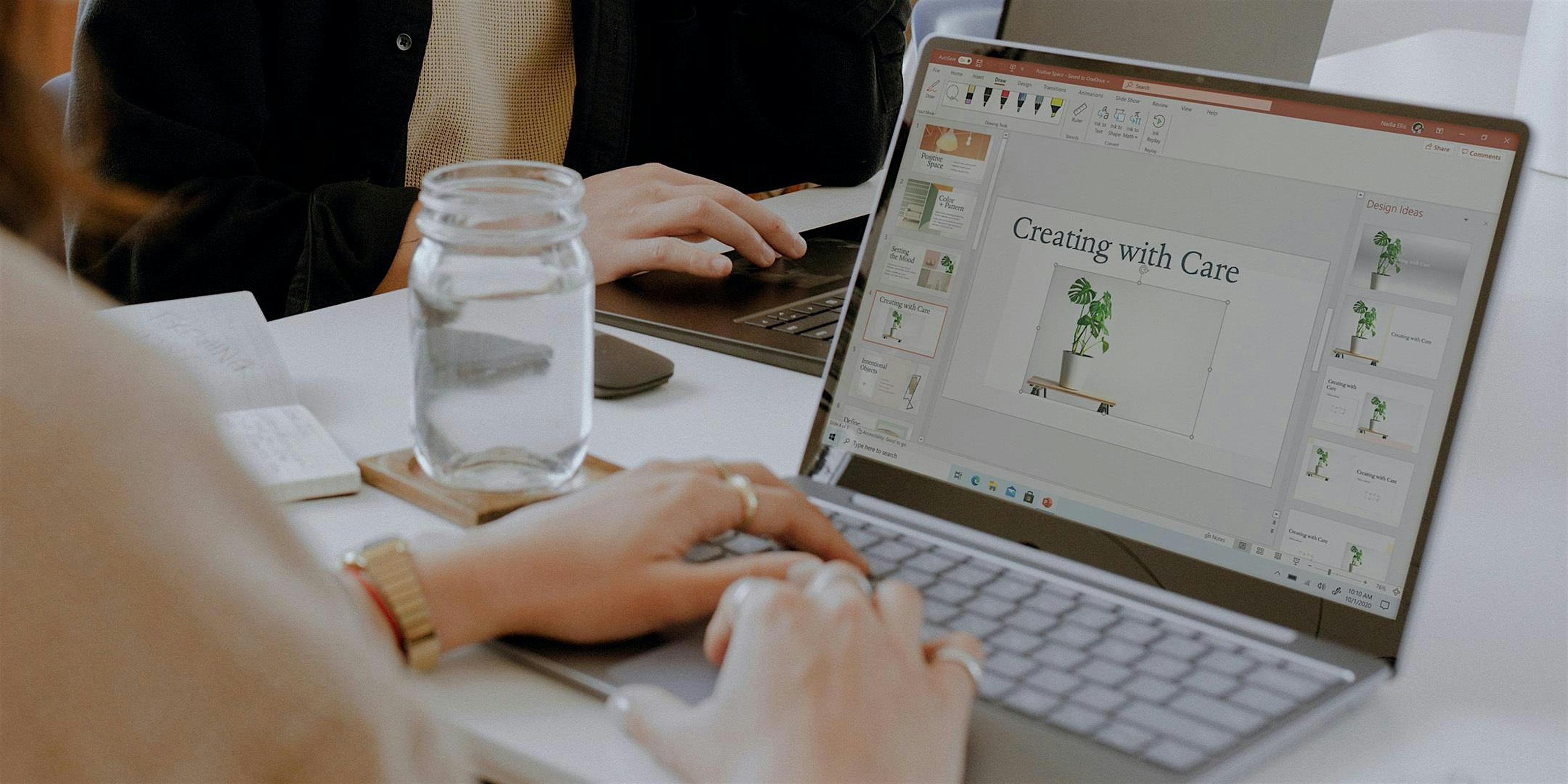Mit KI zu starken Bildern: Präzise Prompts für prägnante visuelle Inhalte