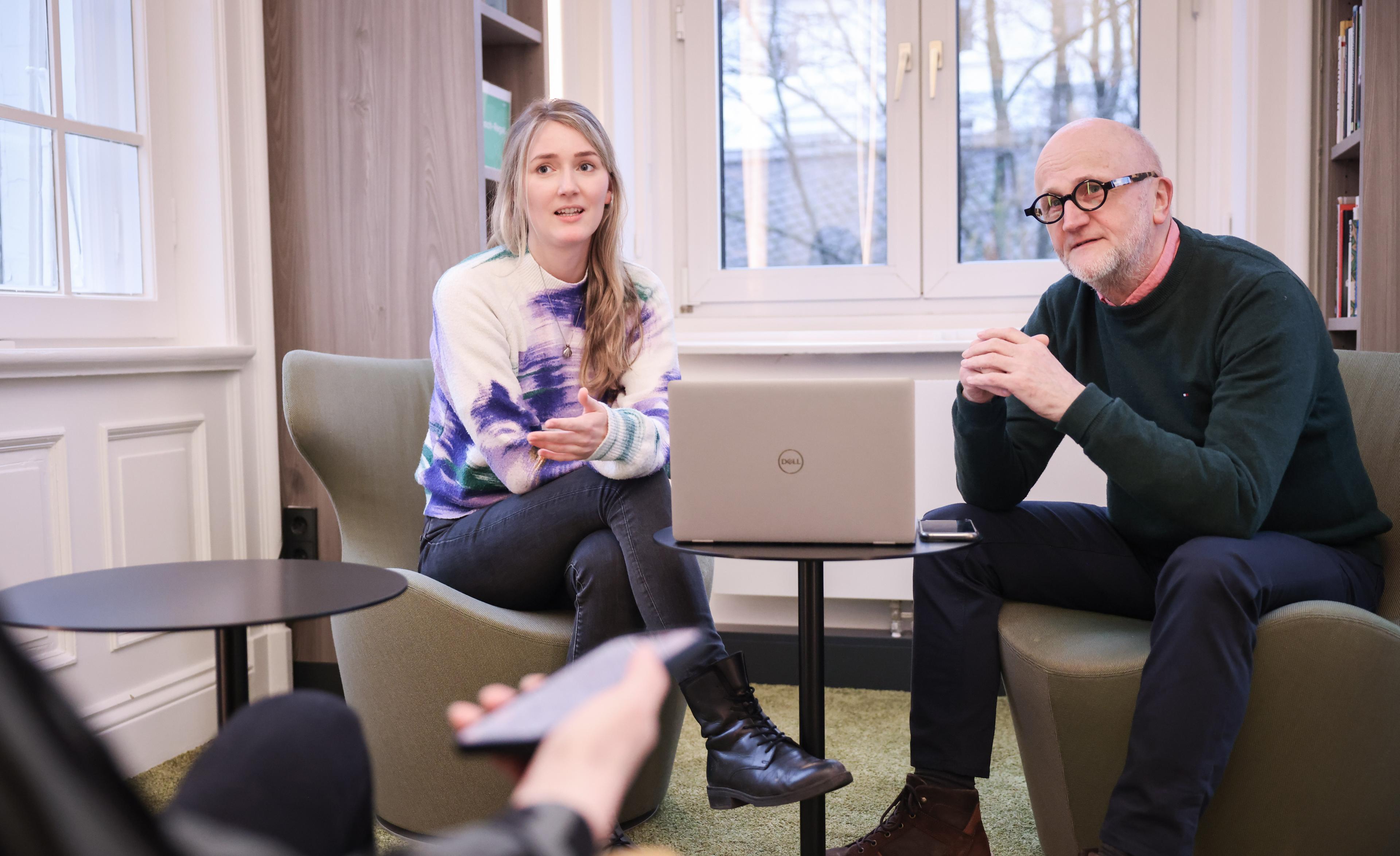 Vanessa Bitter und Meinolf Ellers im Gespräch zum "Jahr der Nachricht"