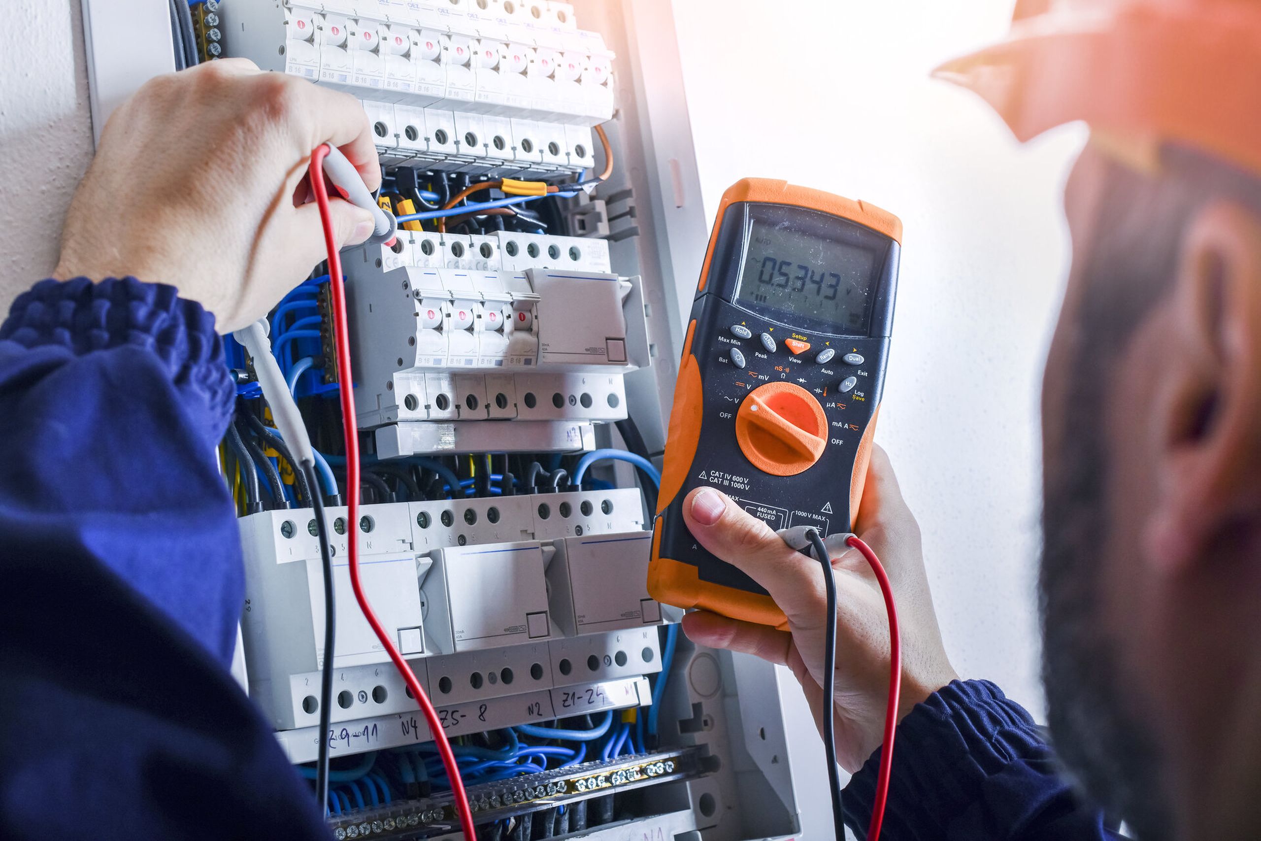 Manutenção Elétrica | Electrical Maintenance