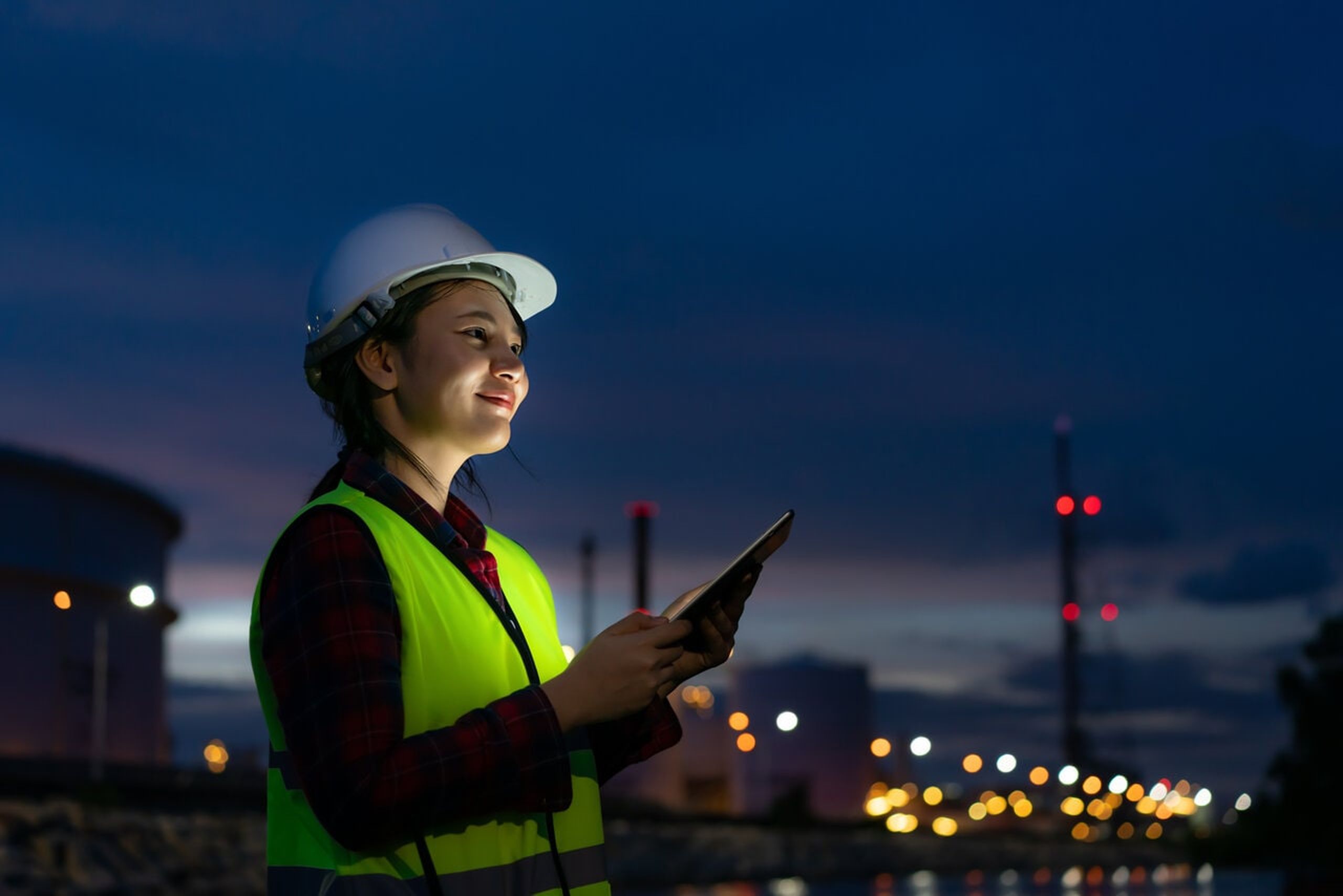 Facility Manager in an oil plant in the age of Maintenance 5.0