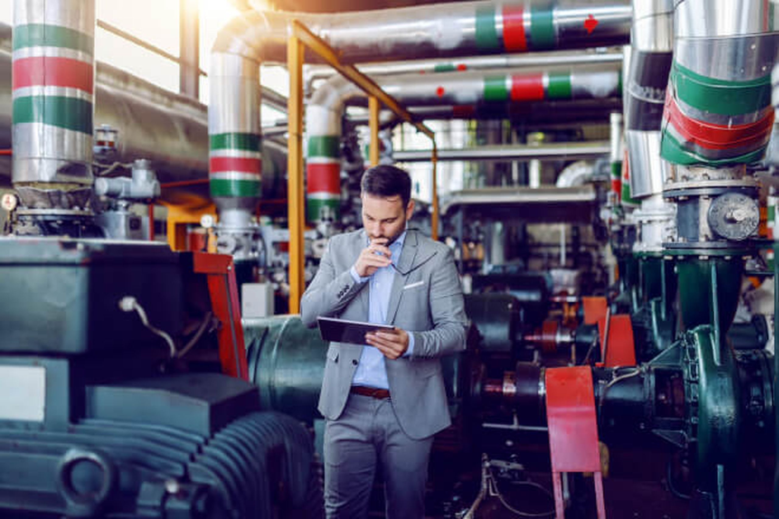 Facility Management Tendências e Desafios | Trends and Challenges | Tendencias y Retos
