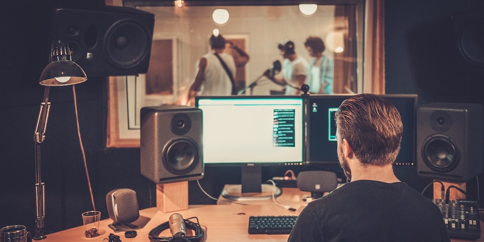 Mood_Abhoermonitore_1000x500_shutterstock_302301638