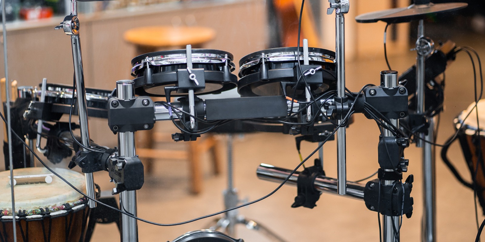 E-Drum Set mit Drumrack