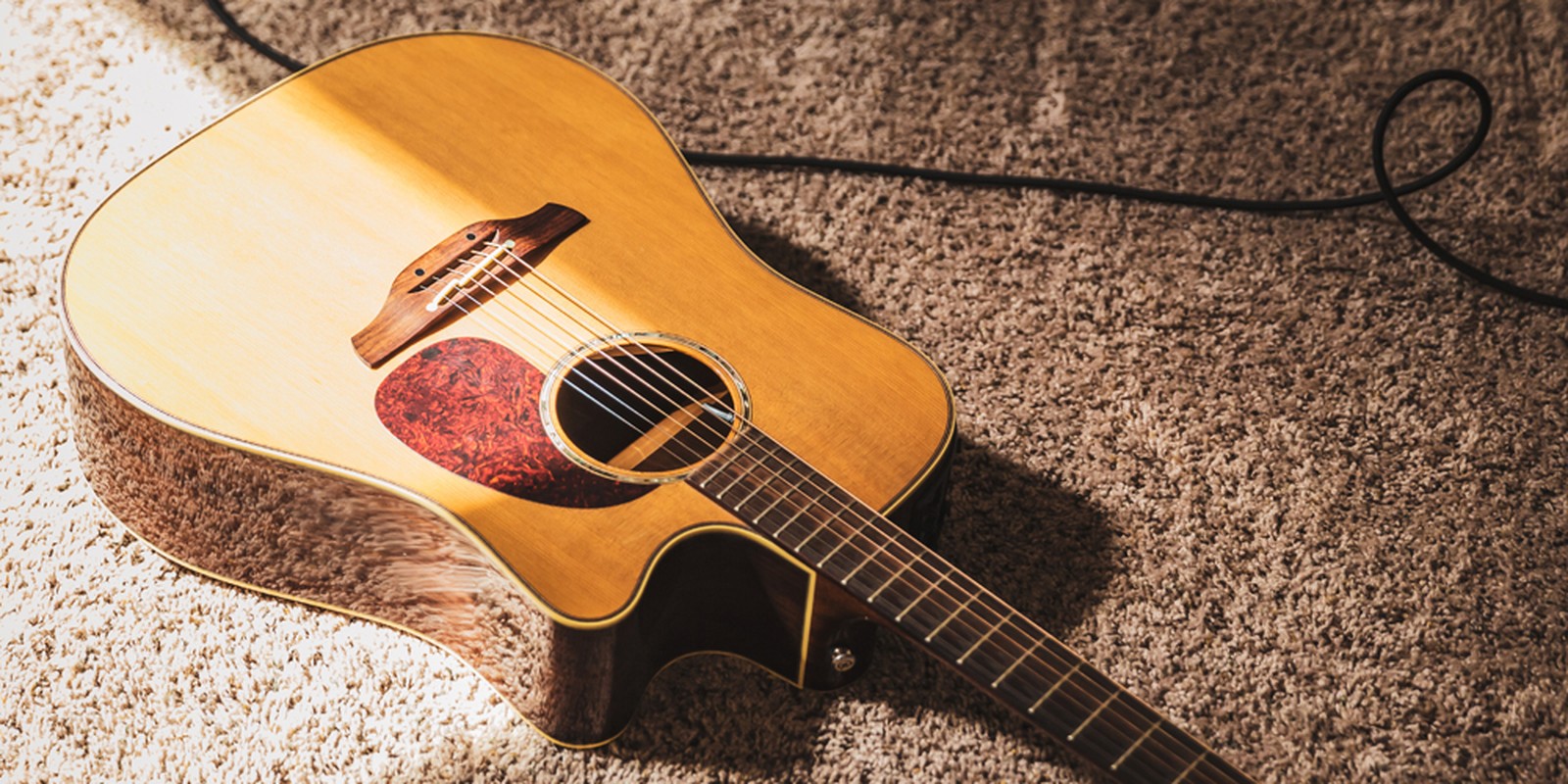 Guitare acoustique « dreadnought »