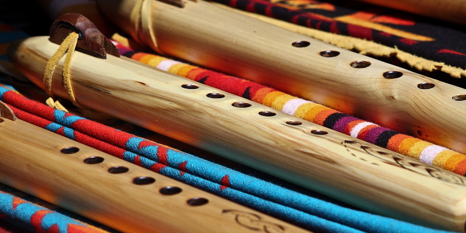 Verschiedene Indianerflöten