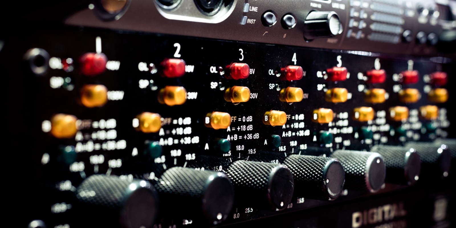 19"-Studiogeräte im Rack