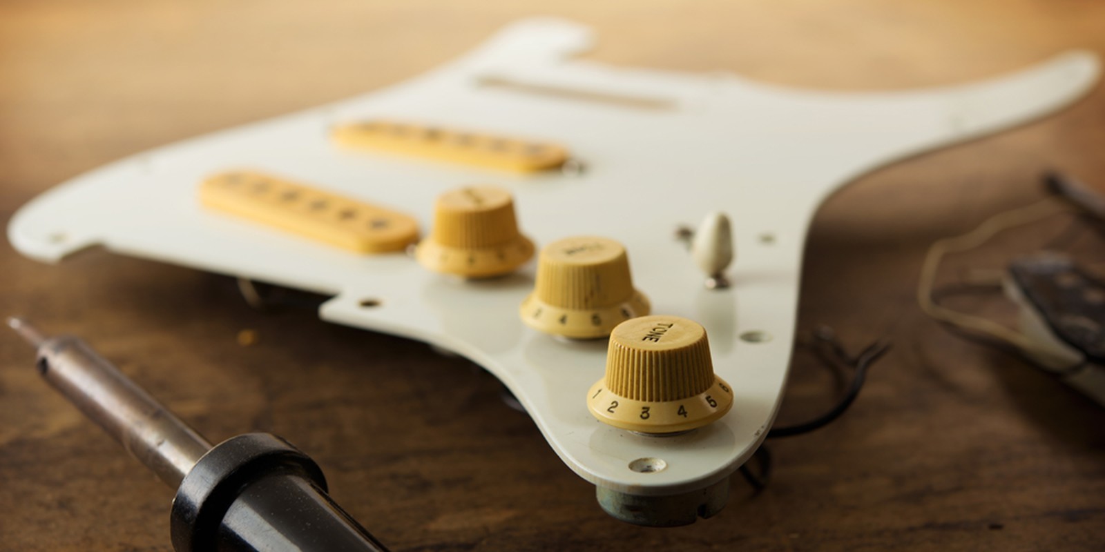 Gitarren-Schlagbrett im Stratocaster Style