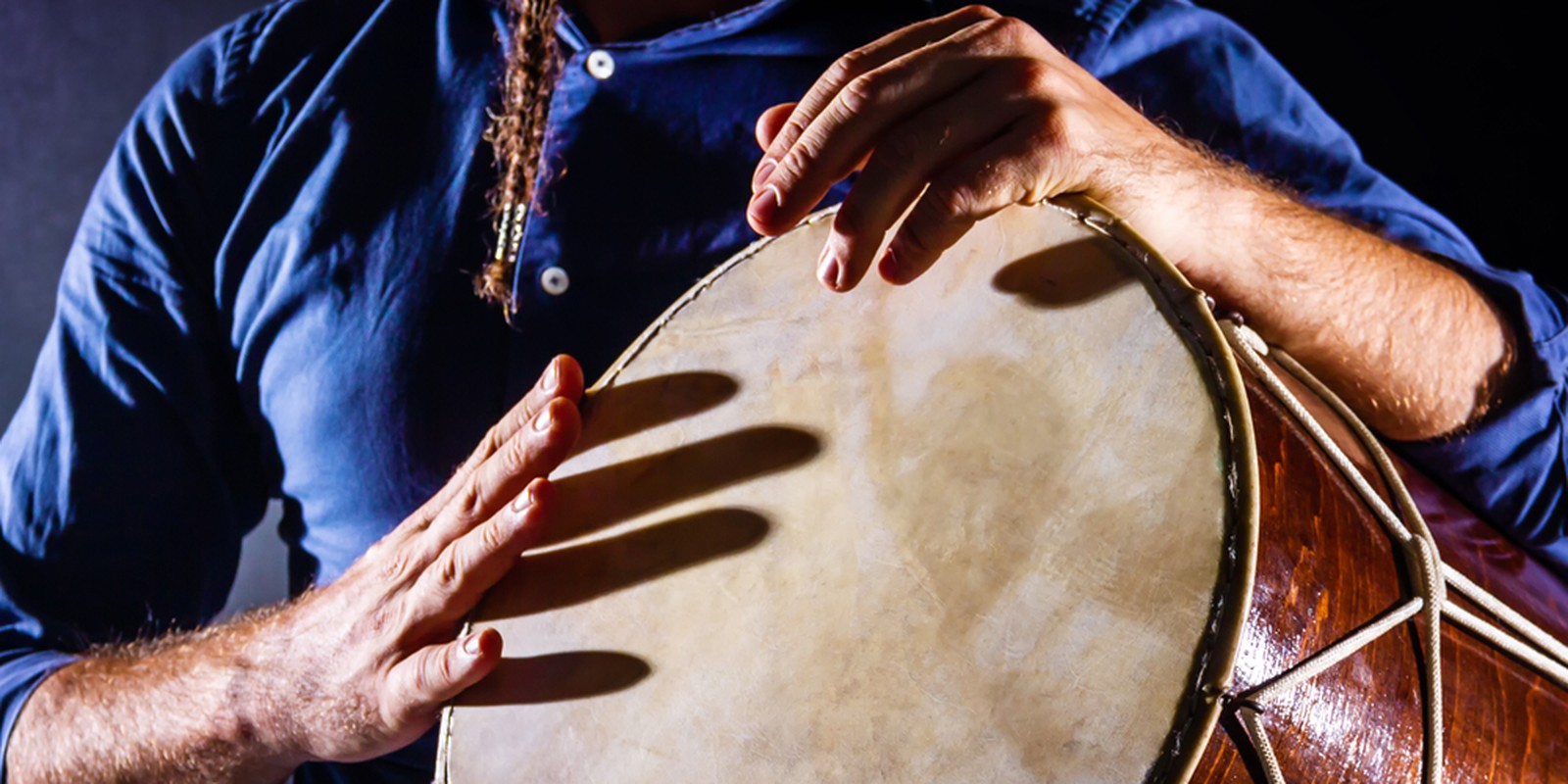 Detailaufnahme einer Handtrommel