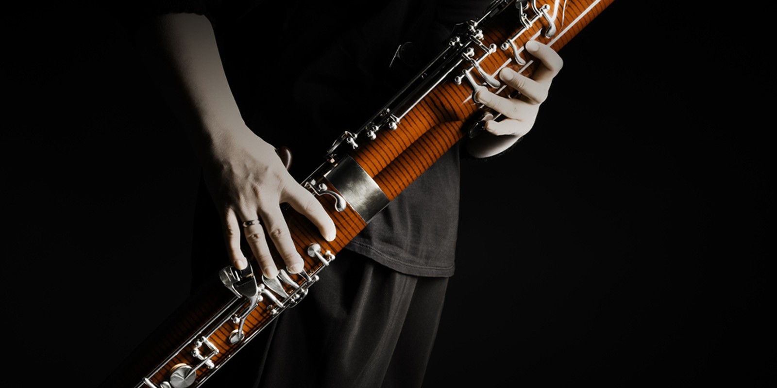 Person spielt ein Fagott
