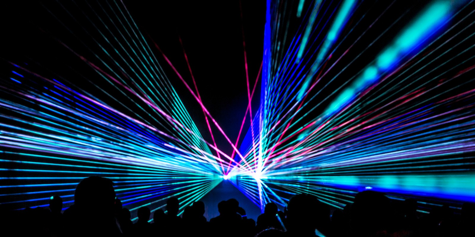 Mood_Laser_1000x500_shutterstock_1144087187