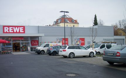 Geiger Projektentwicklung Fachmarktzentrum Argonstraße Augsburg REWE Parkplatz