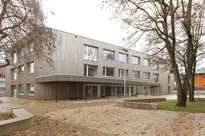 Aussenansicht n der Grundschule Stuttgart-Stammheim