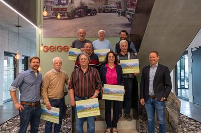 Ehemalige Mitarbeitende der Geiger Gruppe bei der Rentnerfeier 2025 in der Kantine in Herzmanns.