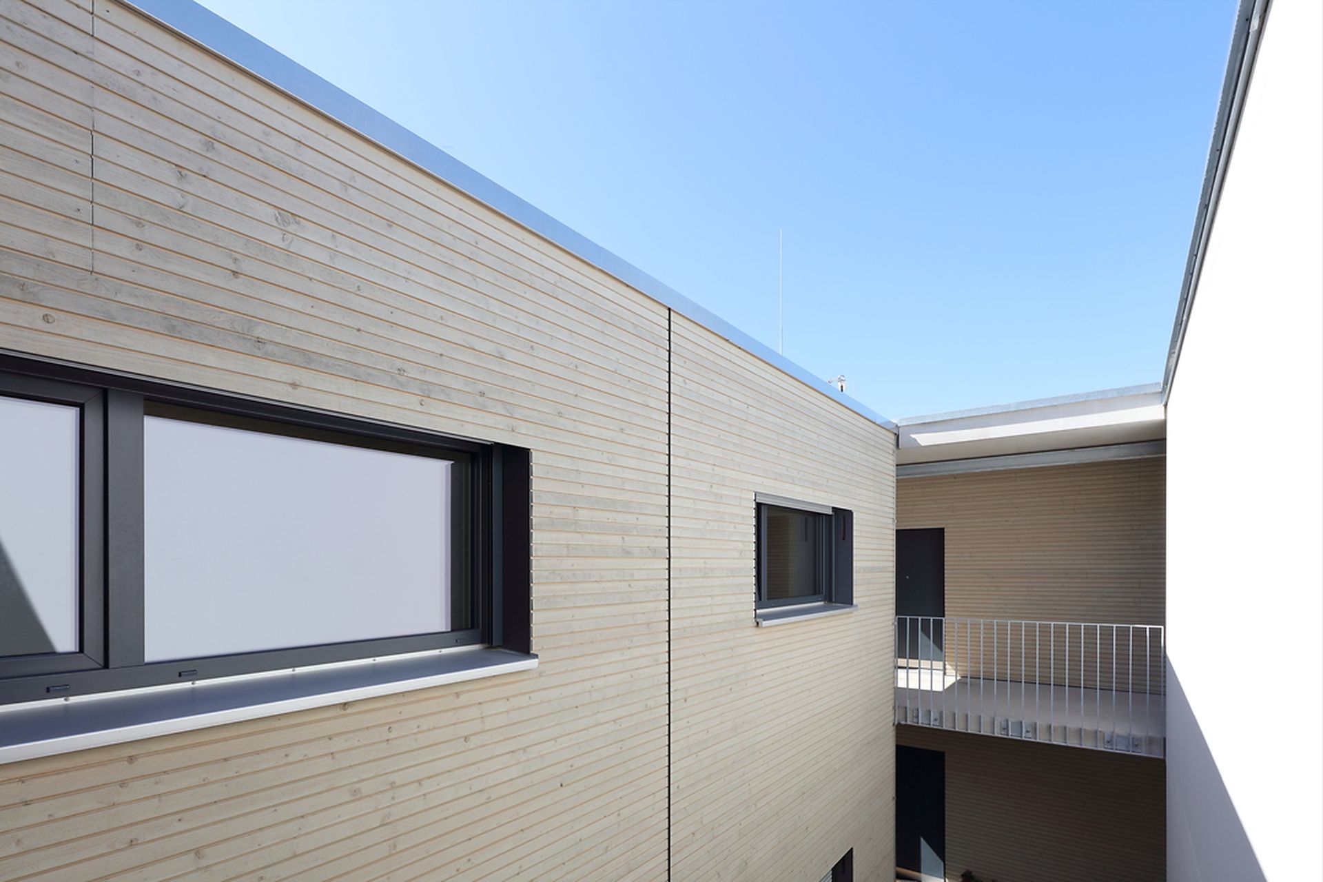 Geiger Holzsystembau Freiburg Wohnbau Balkonanischt