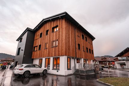 Geiger Schlüsselfertigbau Die Baumeister | Referenz Bäckerei und Arztpraxen in Oberstdorf
