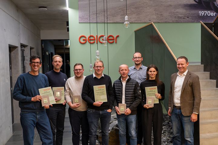 Innovationspreis 2025 Gruppenbild mit den Preistragenden