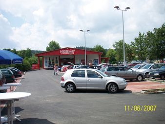 Geiger Projektentwicklung Fachmarktzentrum Hüttlingen Parkplatz Getränkemarkt