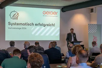 Pius Geiger 3 bei einer Ansprache während der Vertriebstage
