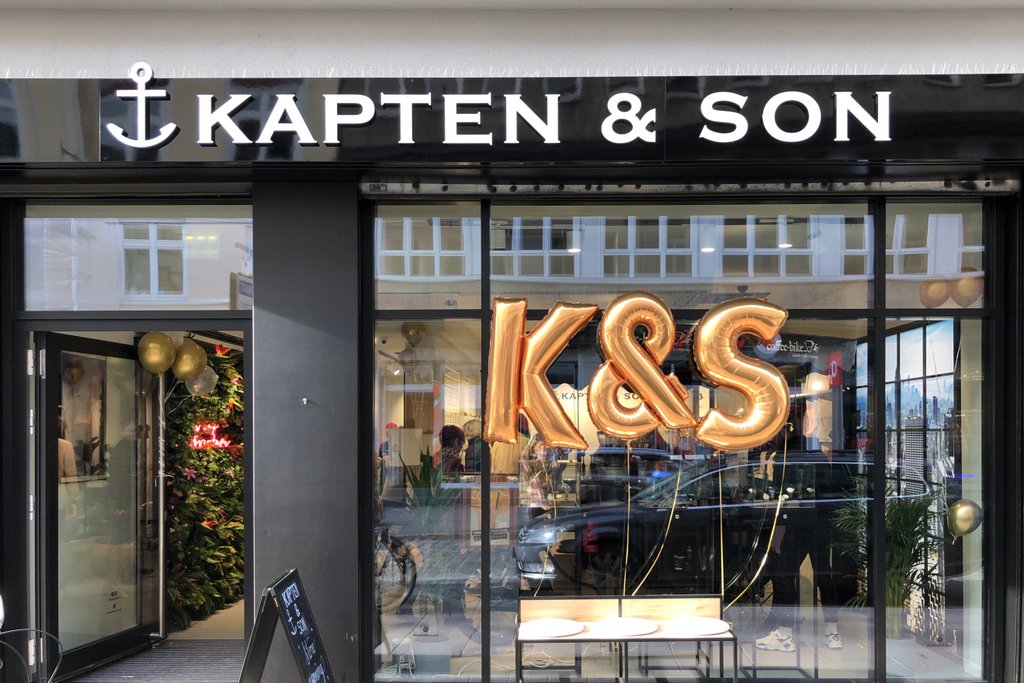 Spannende Kapten Son Store Hamburg Bilder