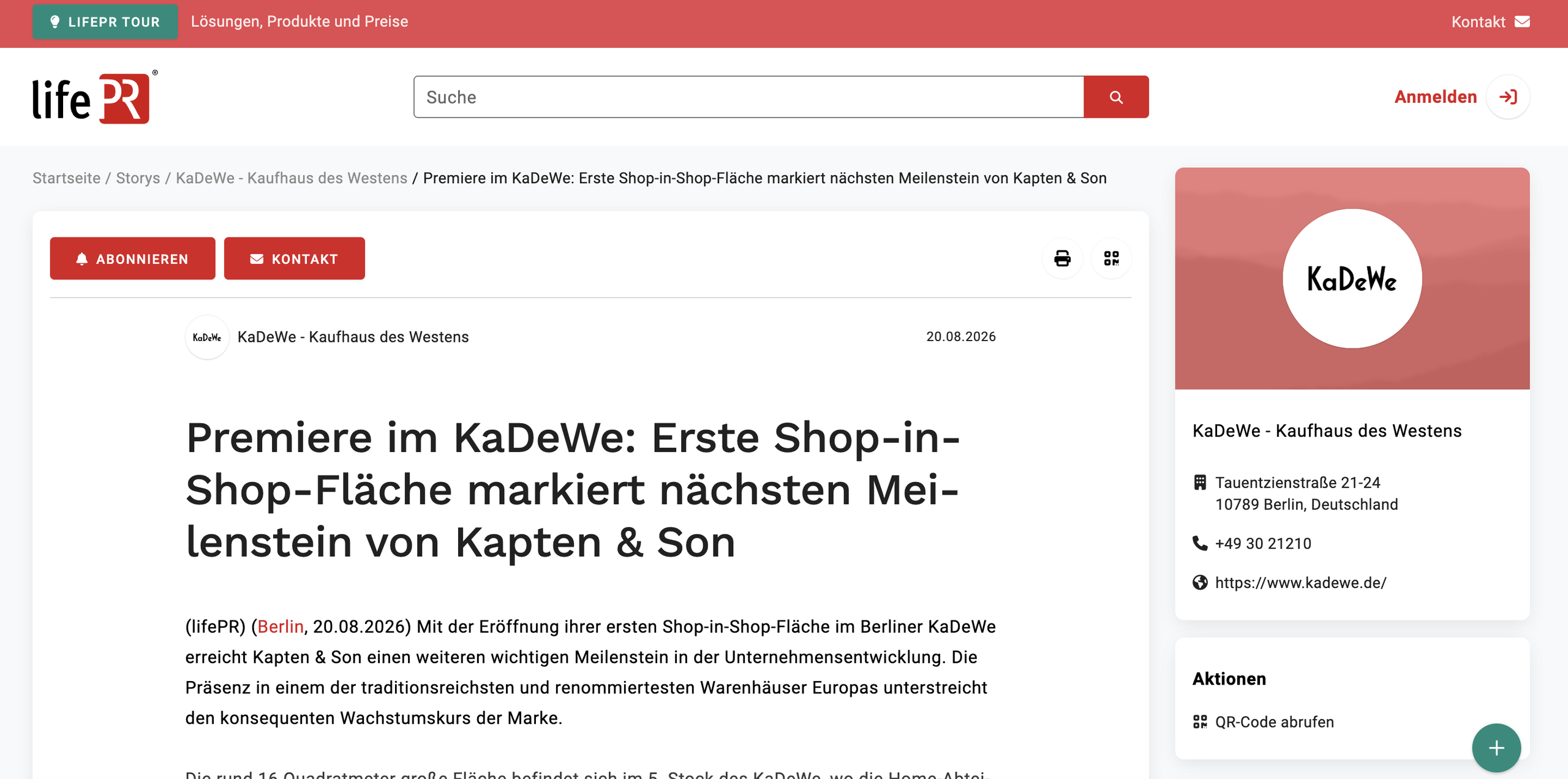 Screenshot einer lifePR-Story über die Eröffnung der ersten Shop-in-Shop-Fläche von Kapten & Son im KaDeWe in Berlin, mit Artikelüberschrift, Datum und Informationen zum Kaufhaus des Westens.