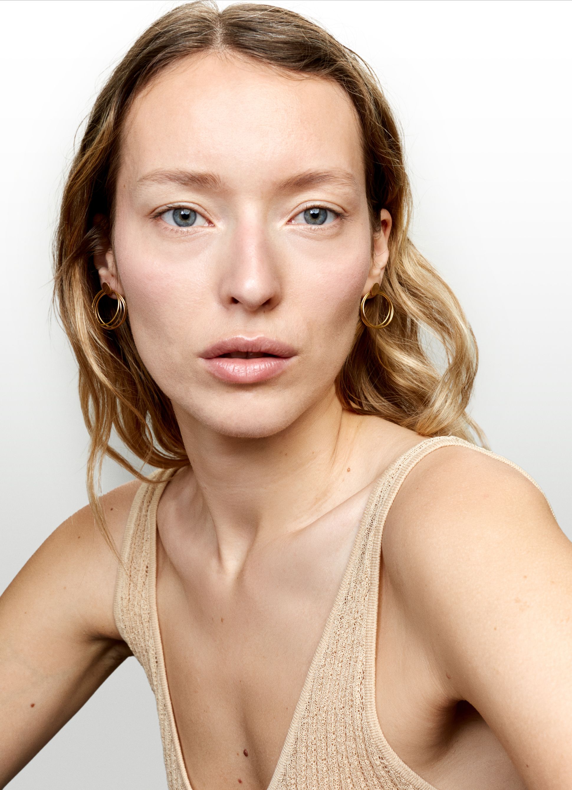 yellow-gold-earrings-lia-di-gregorio
